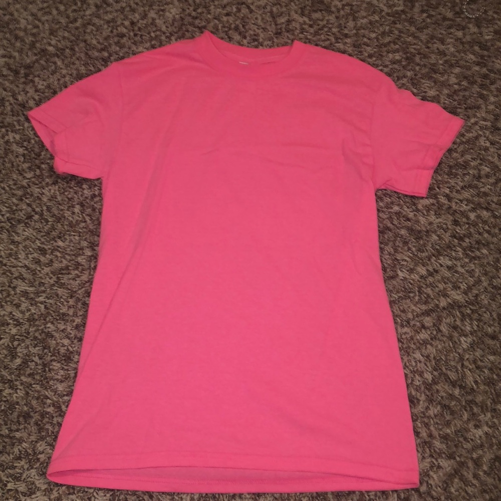 plain pink tee